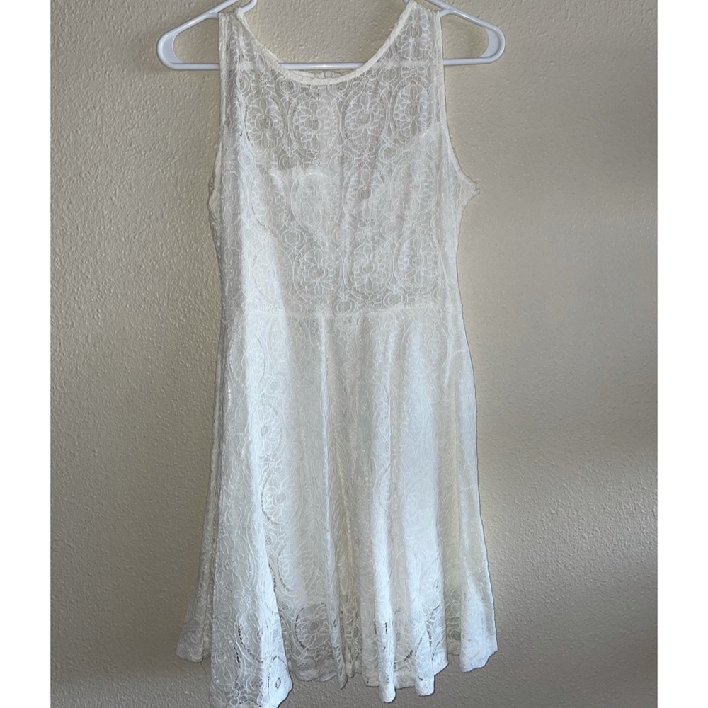 ANGVNS white lace dress